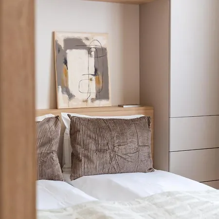 Sunny Retreat - Premium - Perfect For 2 Appartement Riga
