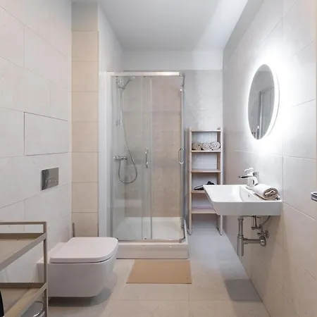 Sunny Retreat - Premium - Perfect For 2